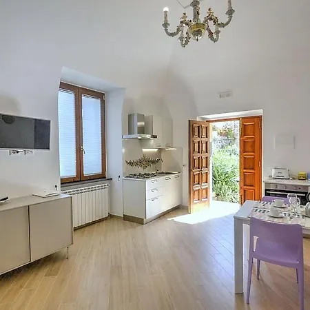 Apartment Sleeps 4 Pool Air Con Wifi *