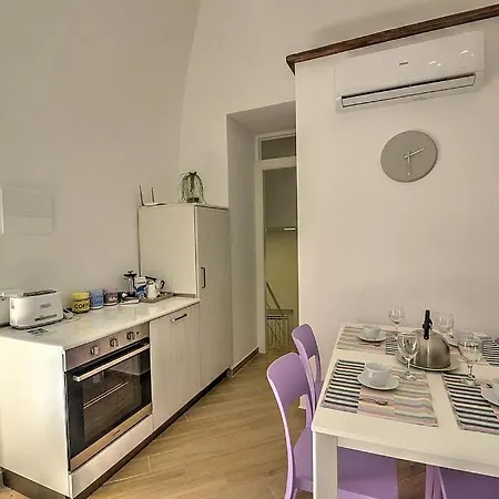 Sleeps 4 Pool Air Con Wifi *
