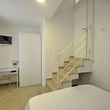 Sleeps 4 Pool Air Con Wifi * Sant'Agnello